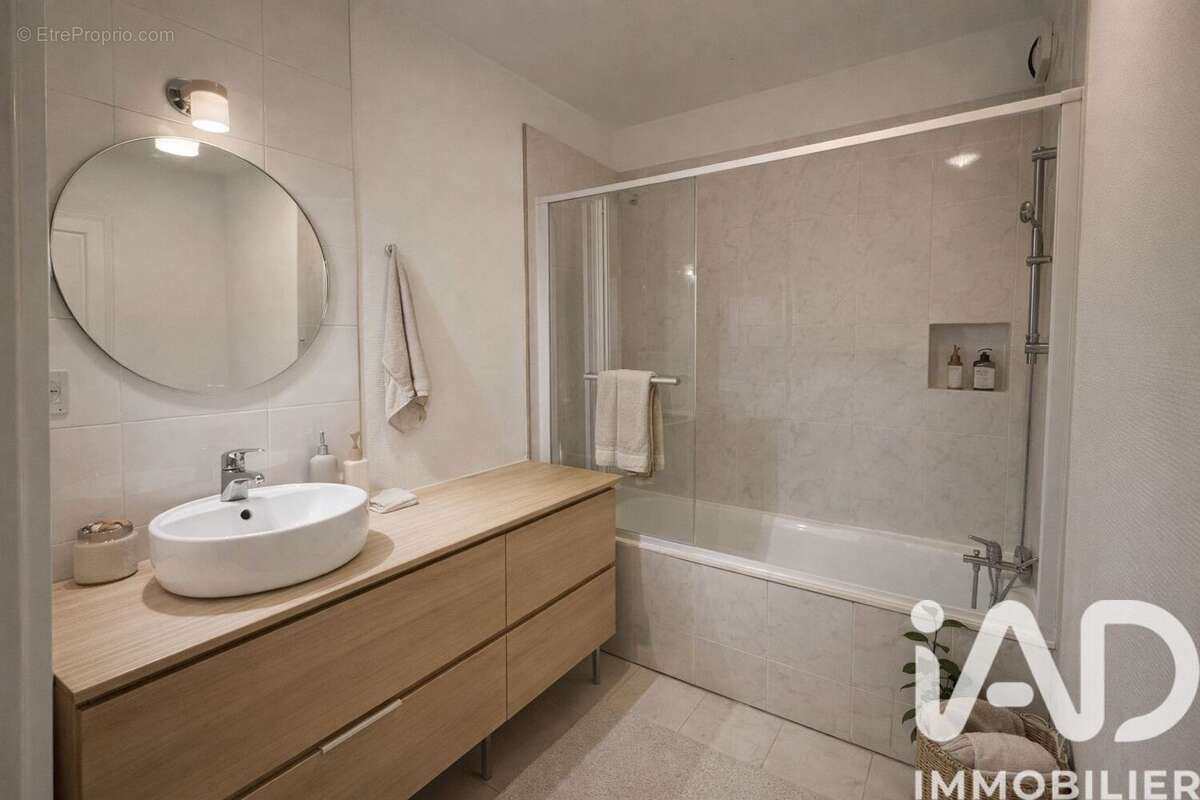 Photo 9 - Appartement à CLICHY