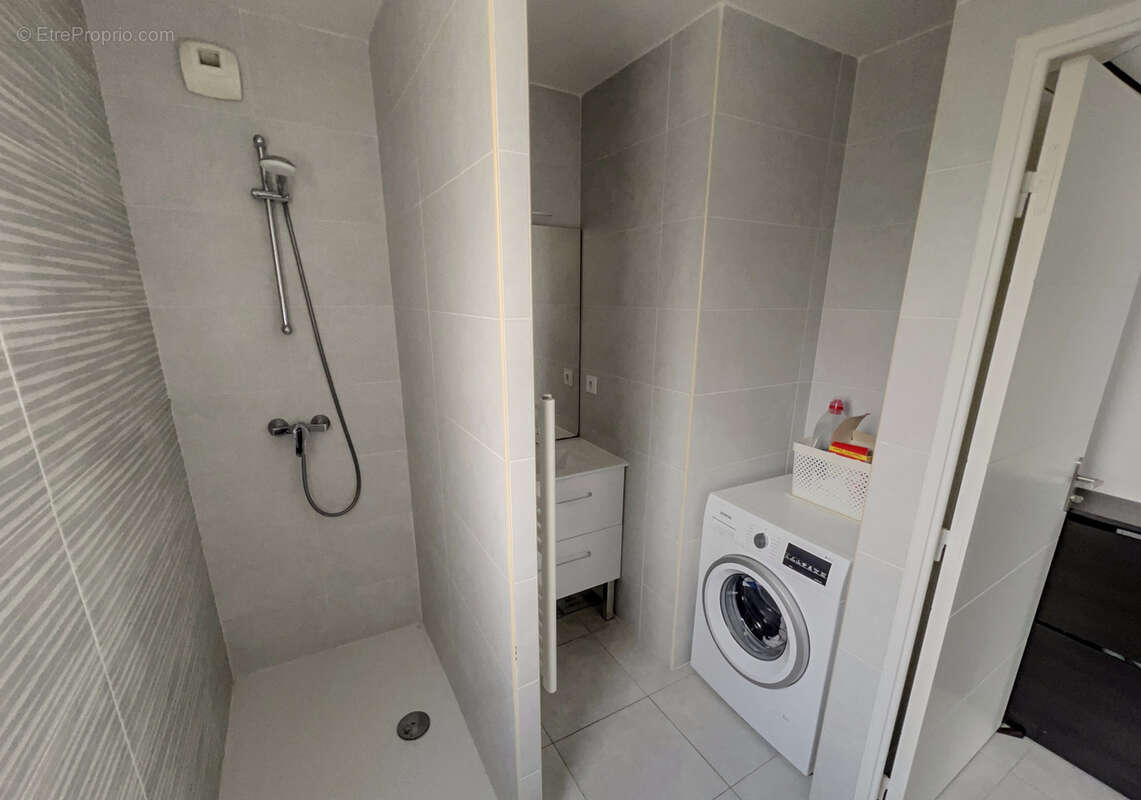 Appartement à SIX-FOURS-LES-PLAGES