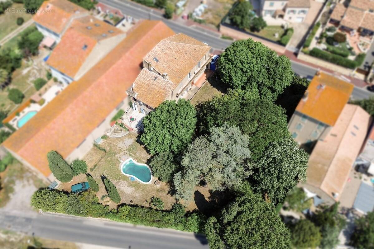 Maison à NISSAN-LEZ-ENSERUNE