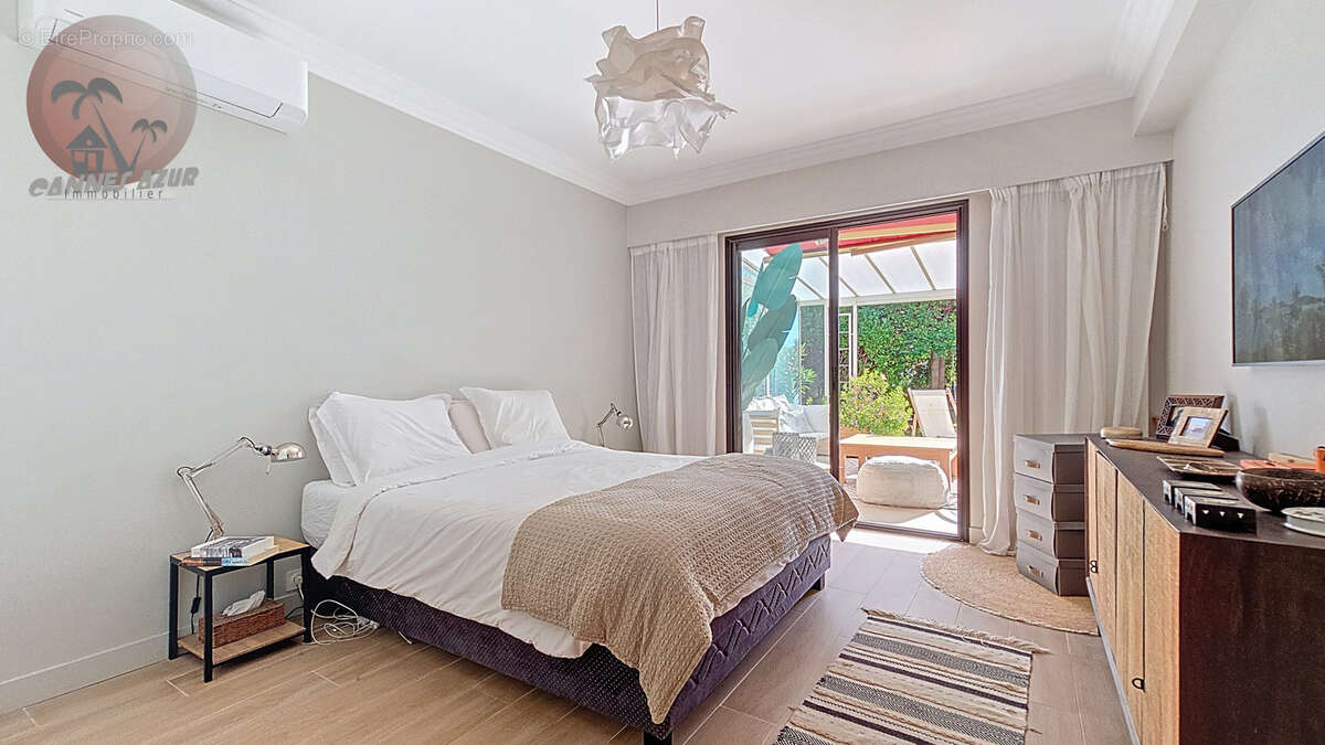 Appartement à LE CANNET