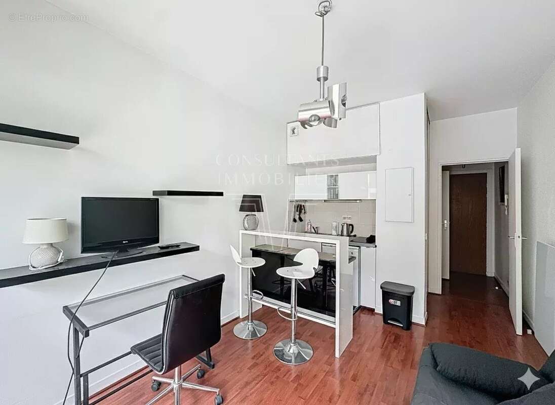 Appartement à LEVALLOIS-PERRET