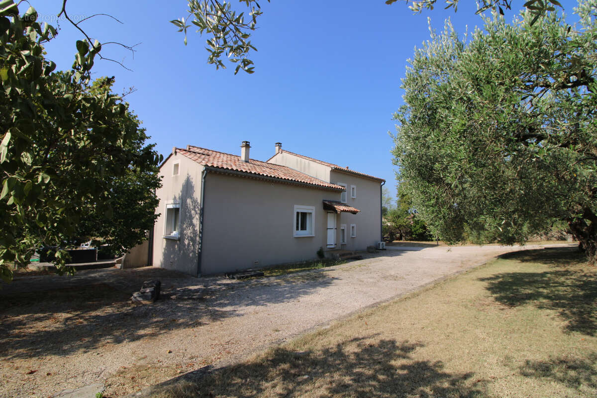 Maison à ALLEGRE-LES-FUMADES