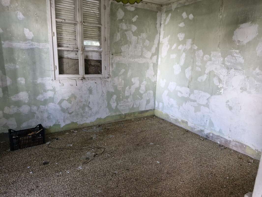 Terrain à TORIGNI-SUR-VIRE