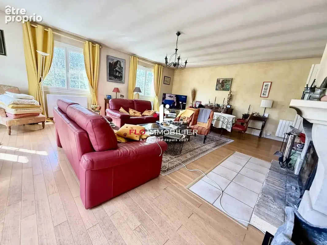 Maison 10 pièces 276 m² à vendre à Caen (14000) - photo 2