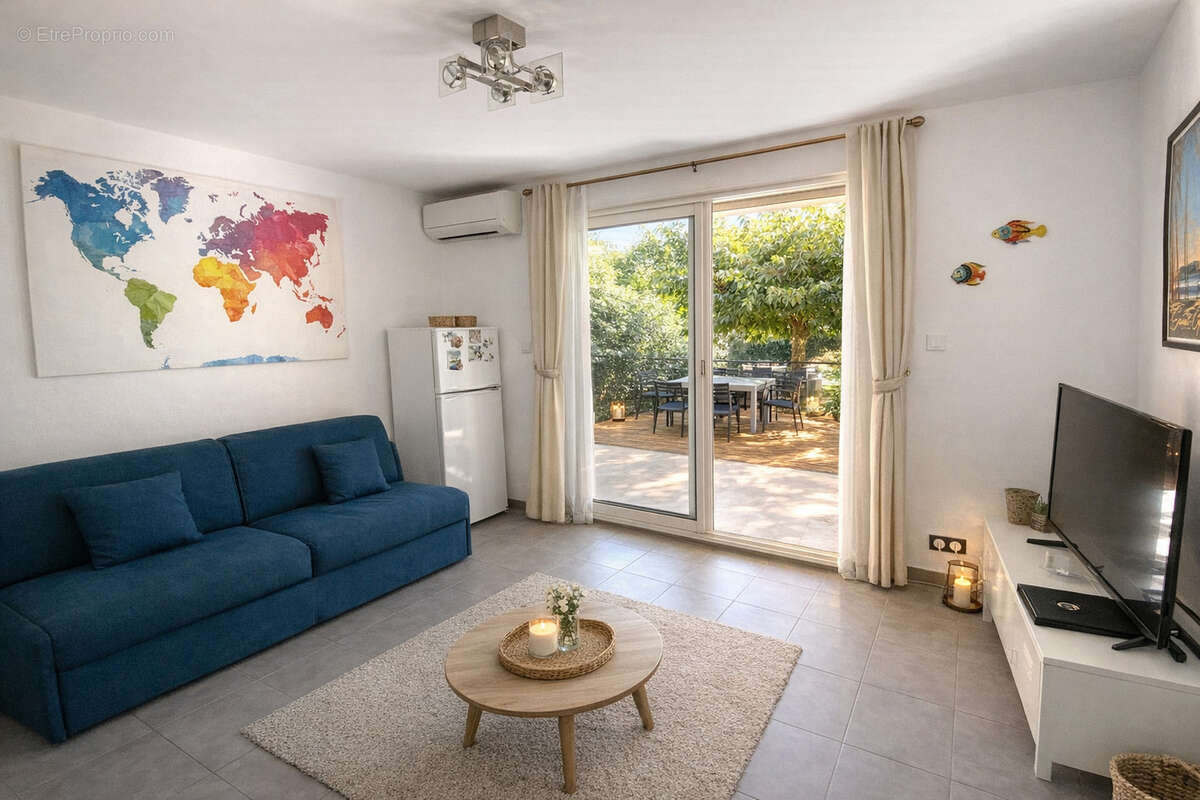 Appartement à SAINT-CYR-SUR-MER