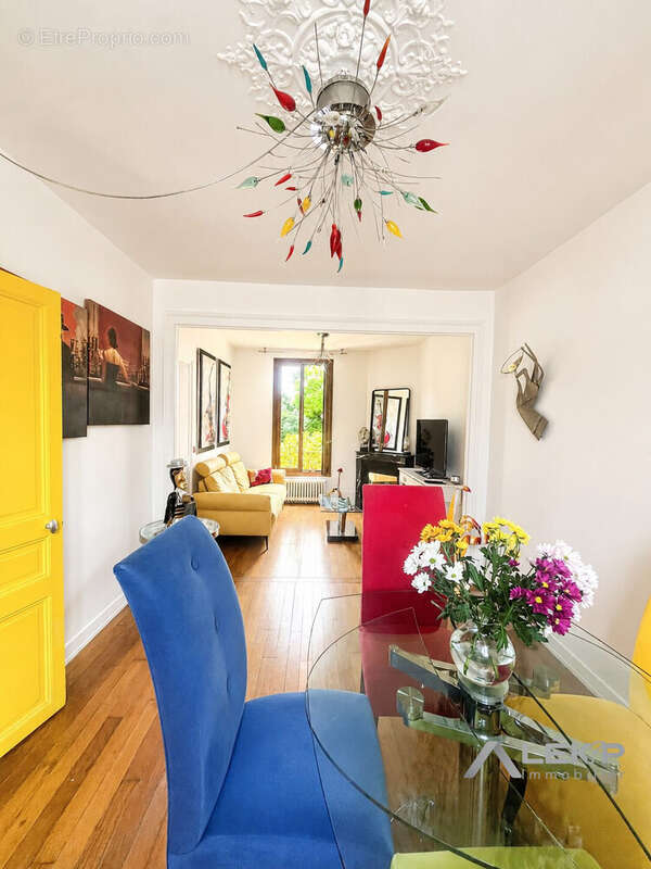 Maison 137 m² à Nanterre  - photo 4