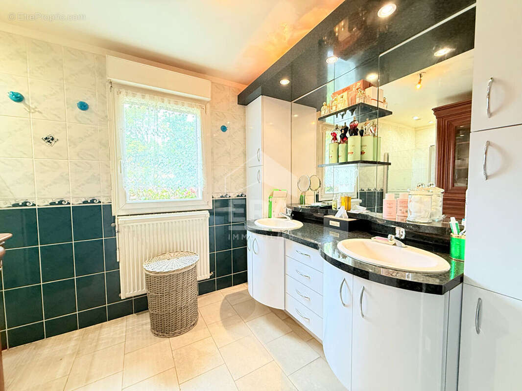 Maison à DIVES-SUR-MER