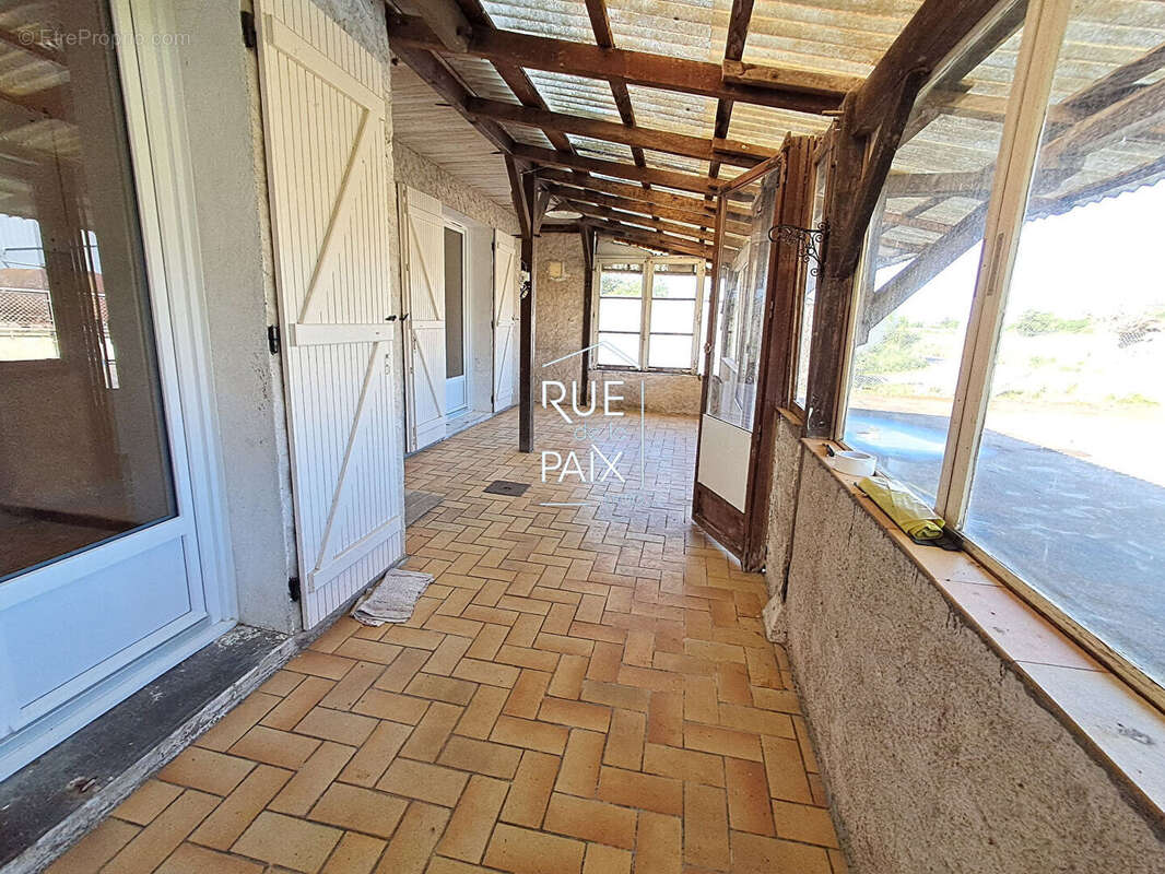 Maison de plain pied 4 chambres Serigny + Jardin de plus de 1600 m² - photo 13