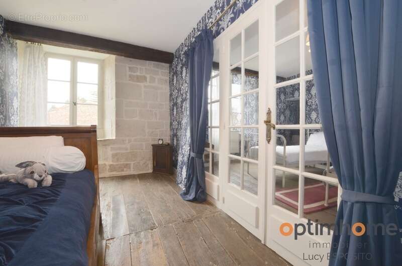 Maison à NANTEUIL-EN-VALLEE