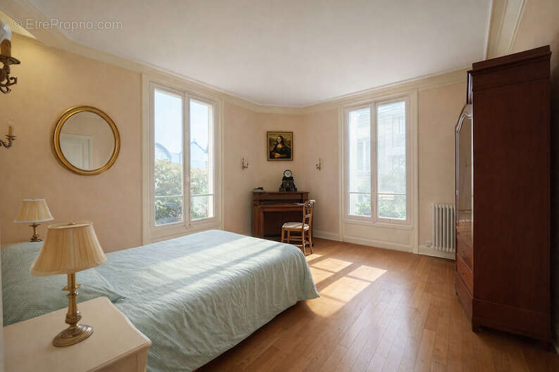 Chambre 1 - Maison à CRETEIL