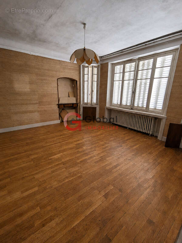 Maison de Maître de caractère à rénover avec grande dépendance et atelier - photo 10