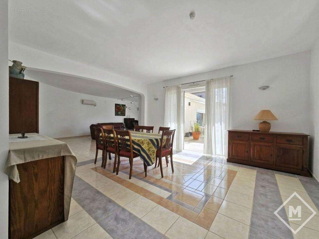 Maison à MARSEILLE-12E