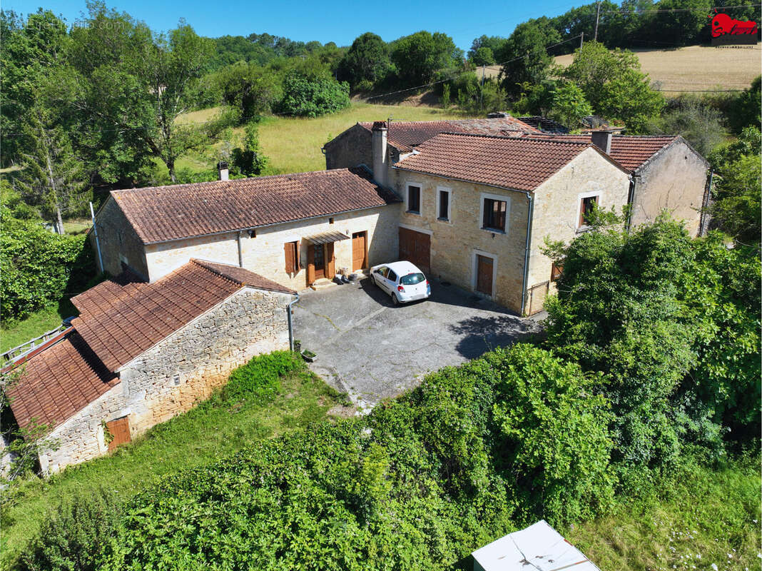 Corp de ferme en pierre - photo 3