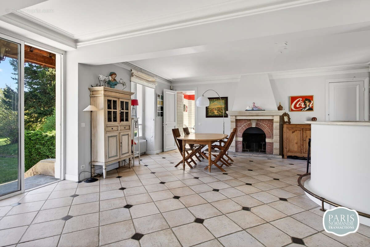 Maison à L'ISLE-ADAM