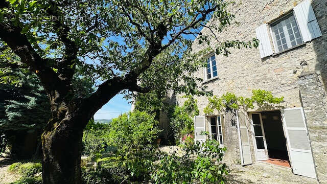 Maison à VAISON-LA-ROMAINE