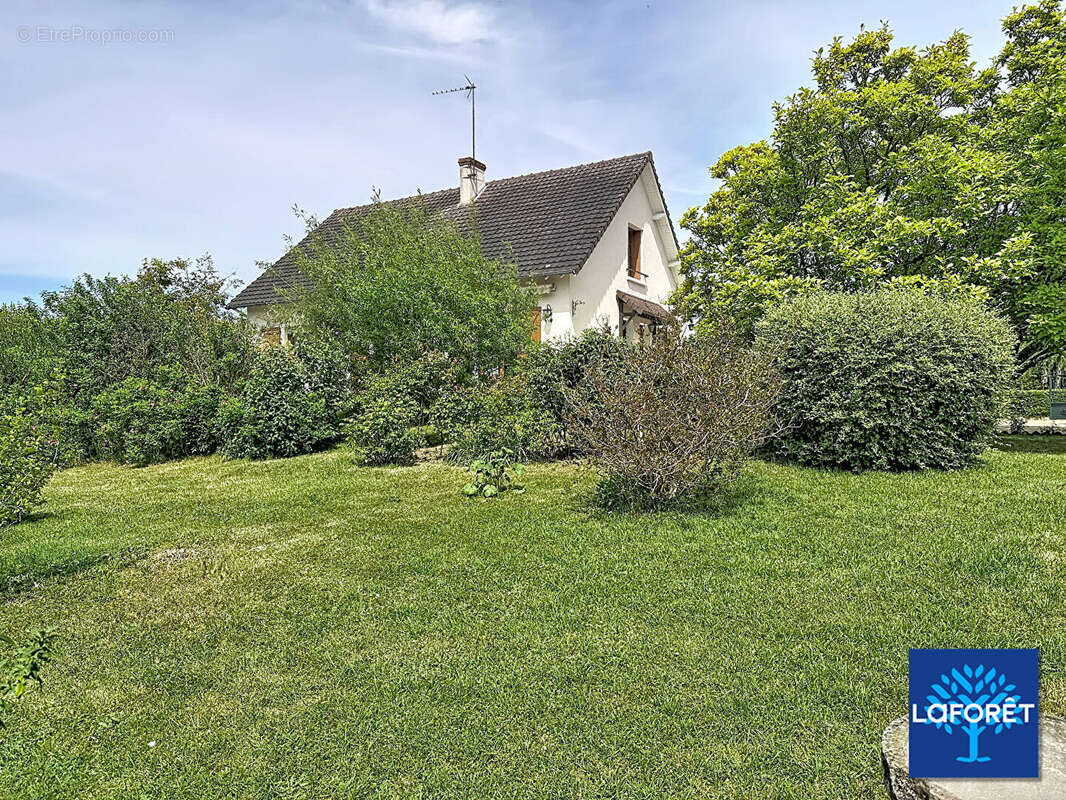 Saint-Gervais-la-Forêt - Maison familiale 4 chambres avec jardin clos et sous-sol complet - photo 7
