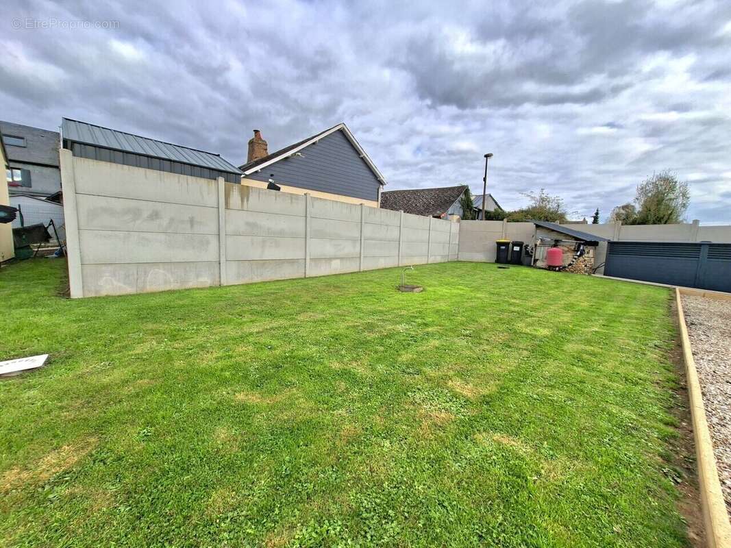 Maison à SAINT-AUBIN-LE-CAUF