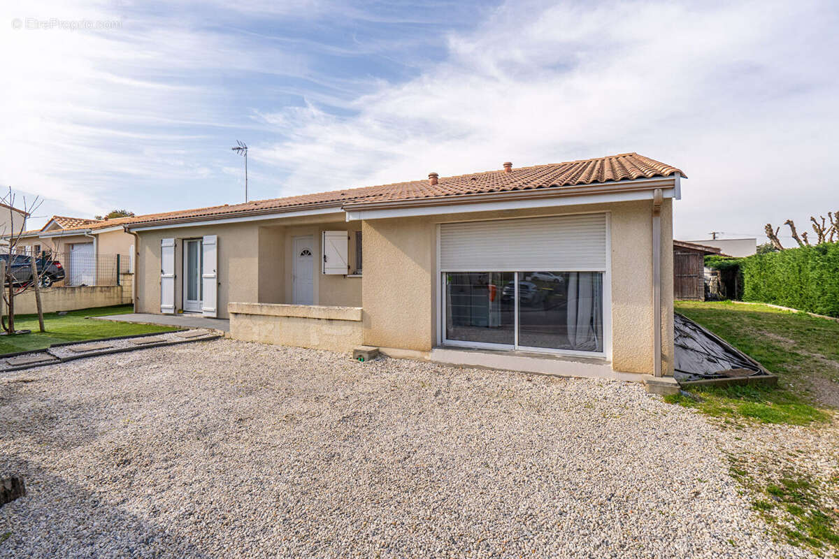 Maison à AMBARES-ET-LAGRAVE