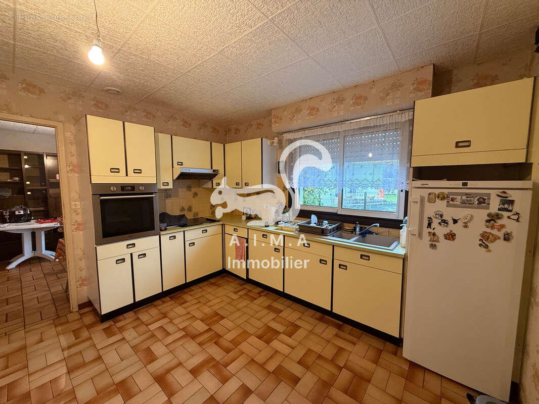 LANTON, proche de toutes commodités, maison 112m2 hab + garage 26m2 sur 1030m2 de jardin - photo 4