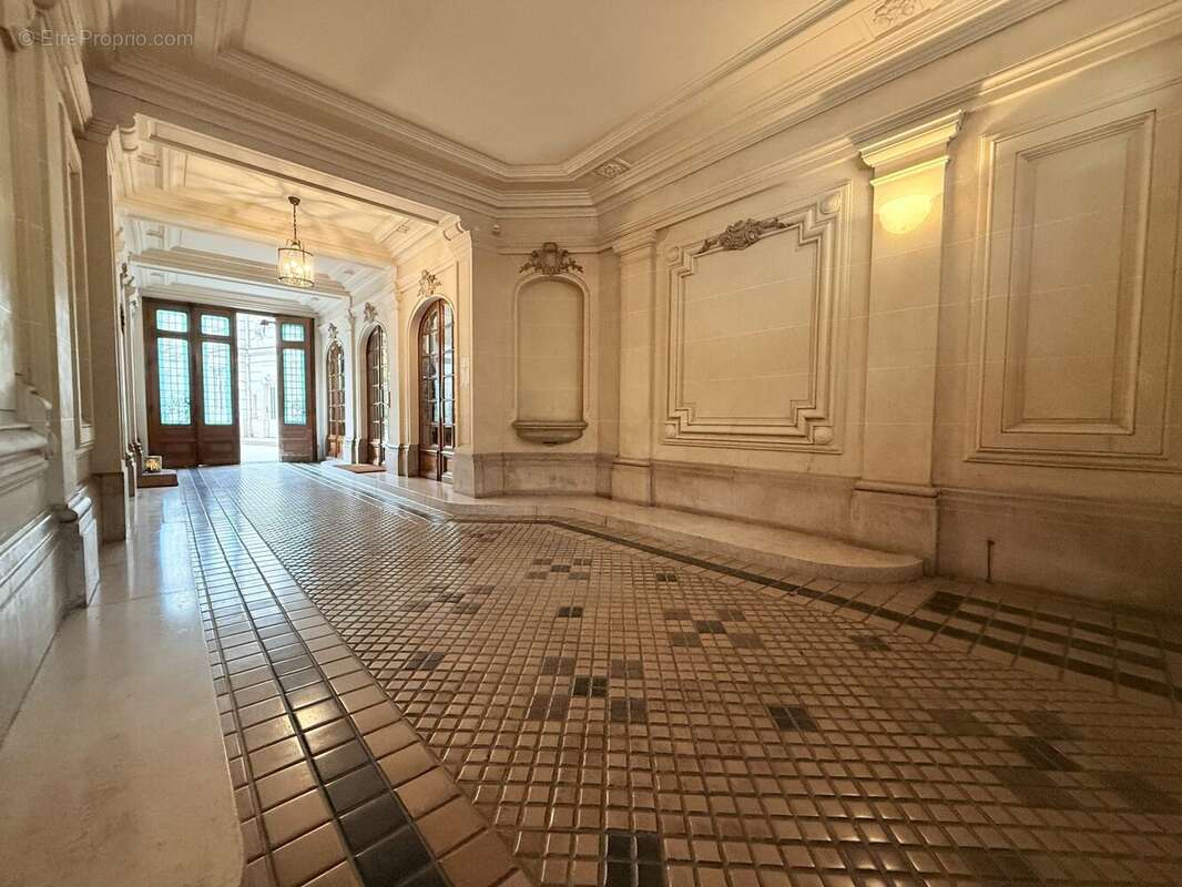 Appartement à PARIS-12E