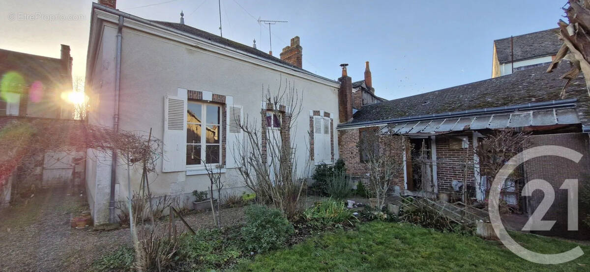 Maison à CLOYES-SUR-LE-LOIR