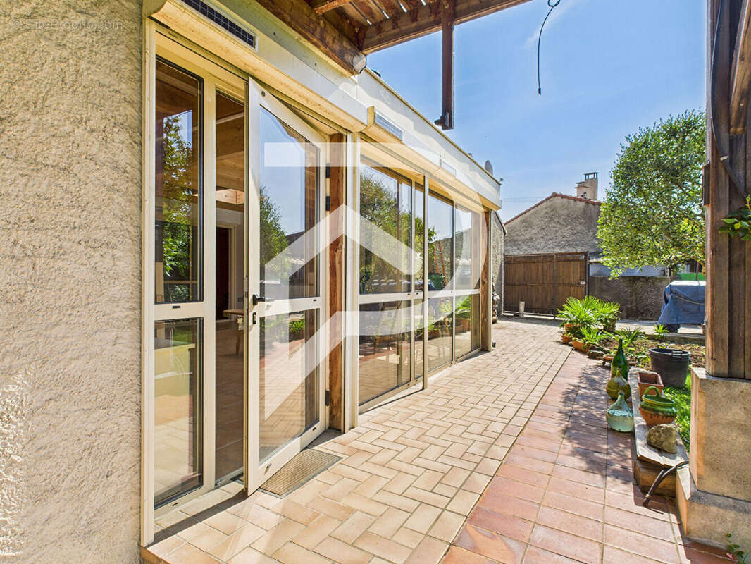 Maison à LIVRON-SUR-DROME