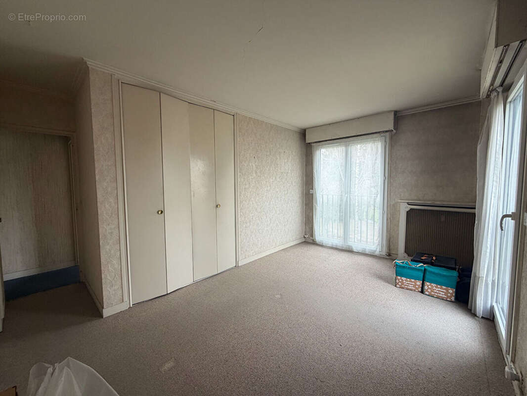 Appartement à EPINAY-SUR-SEINE