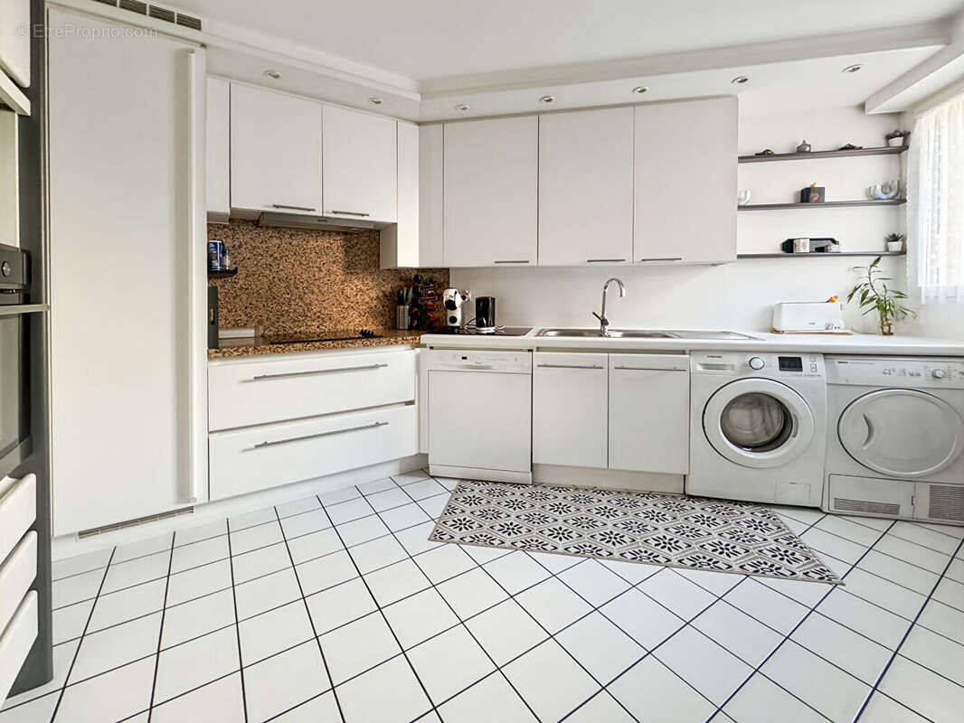 Appartement à ROSNY-SOUS-BOIS