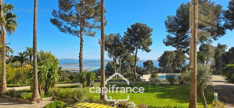 Appartement à HYERES