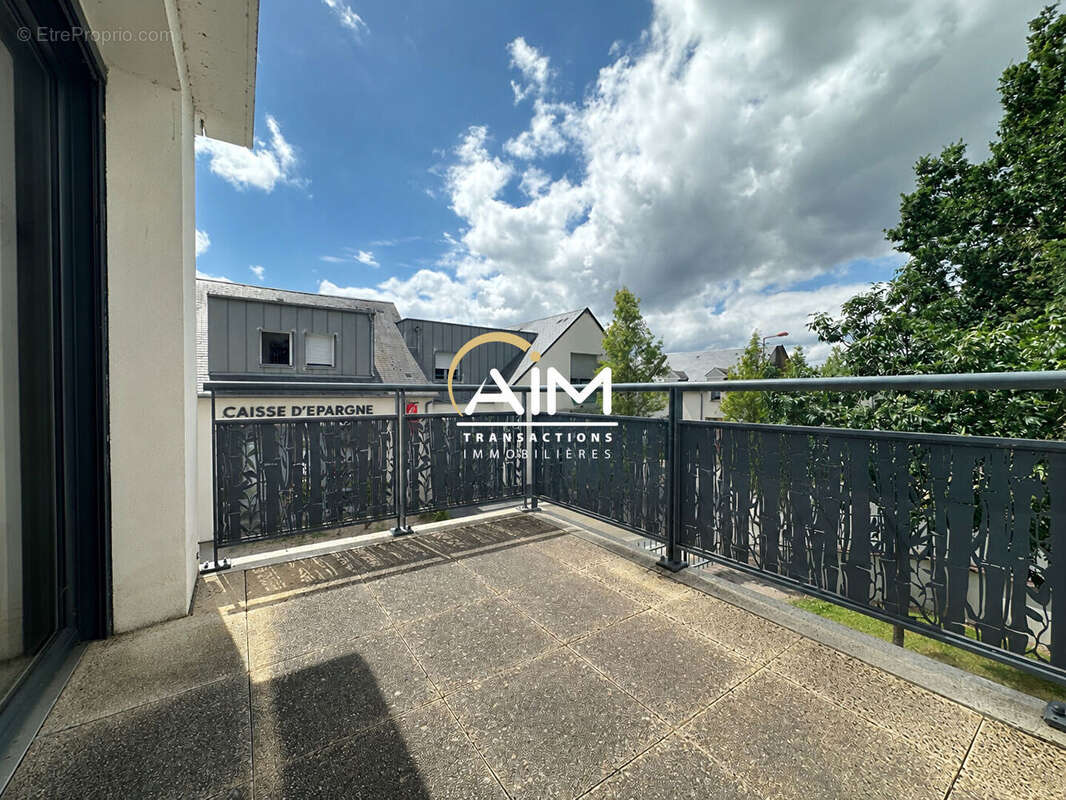 Appartement à BALLAN-MIRE