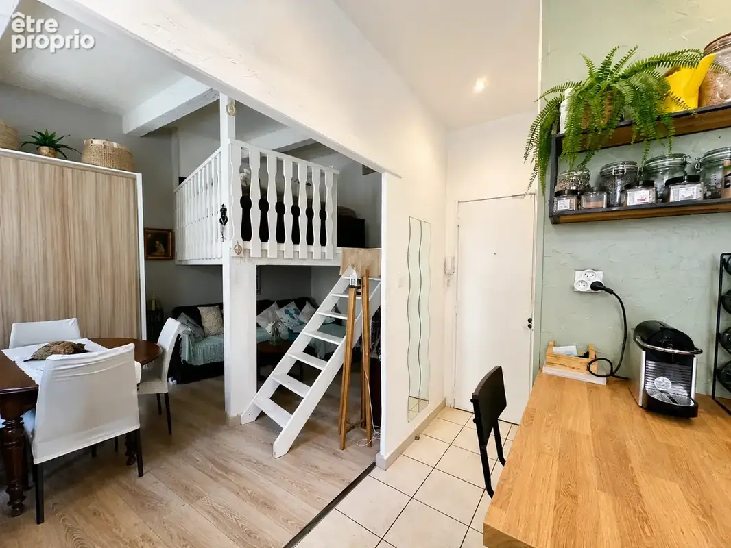 Studio 37m2 - Notre-Dame-de-la-Garde - Marseille 6ème - photo 4
