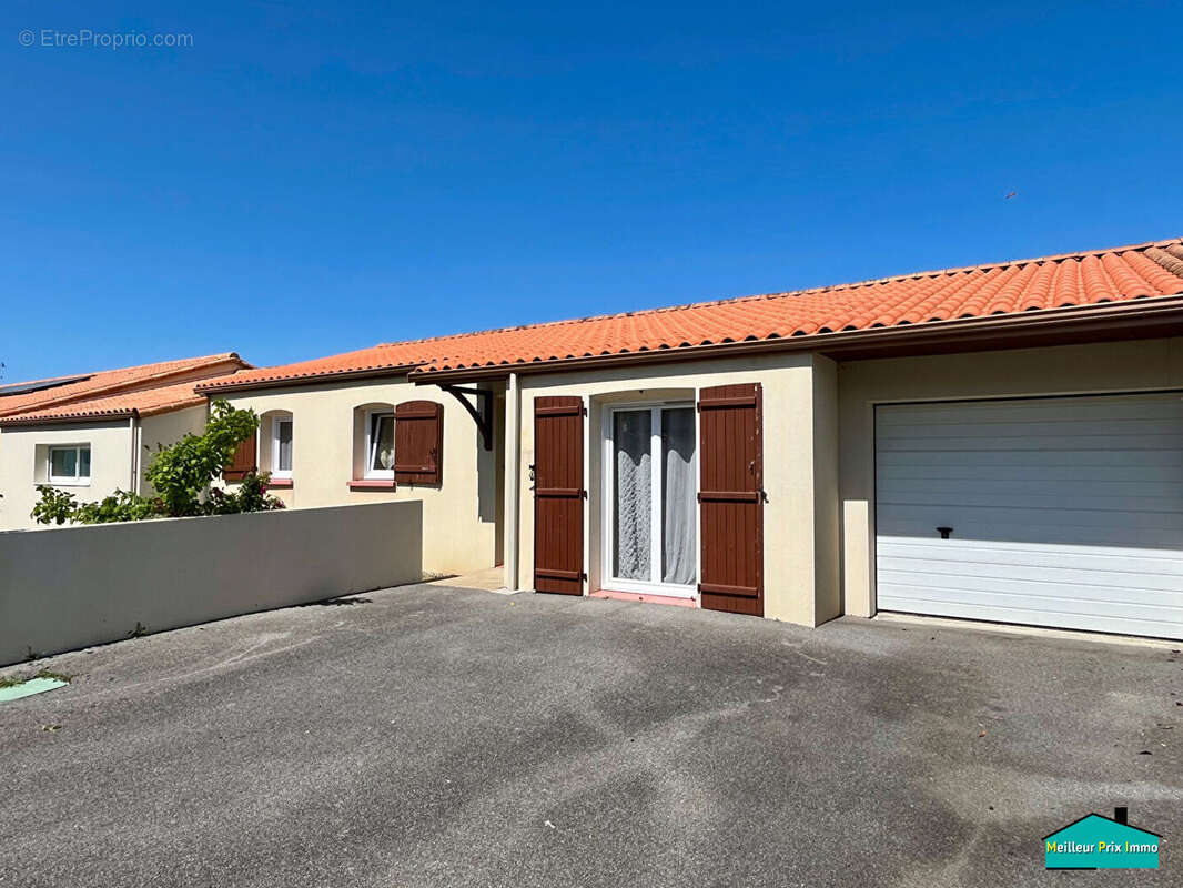 Maison à SAINT-PHILBERT-DE-GRAND-LIEU