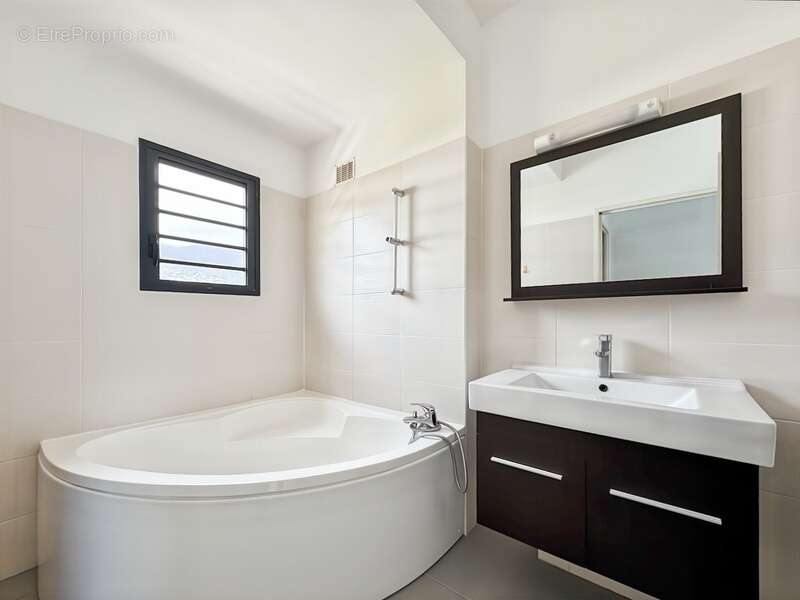 Appartement à SAINT-DENIS