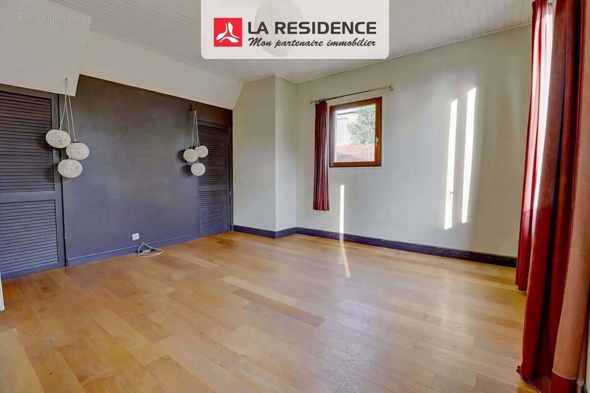 Maison 118 m² à Saint-Aubin-Les-Elbeuf  - photo 6
