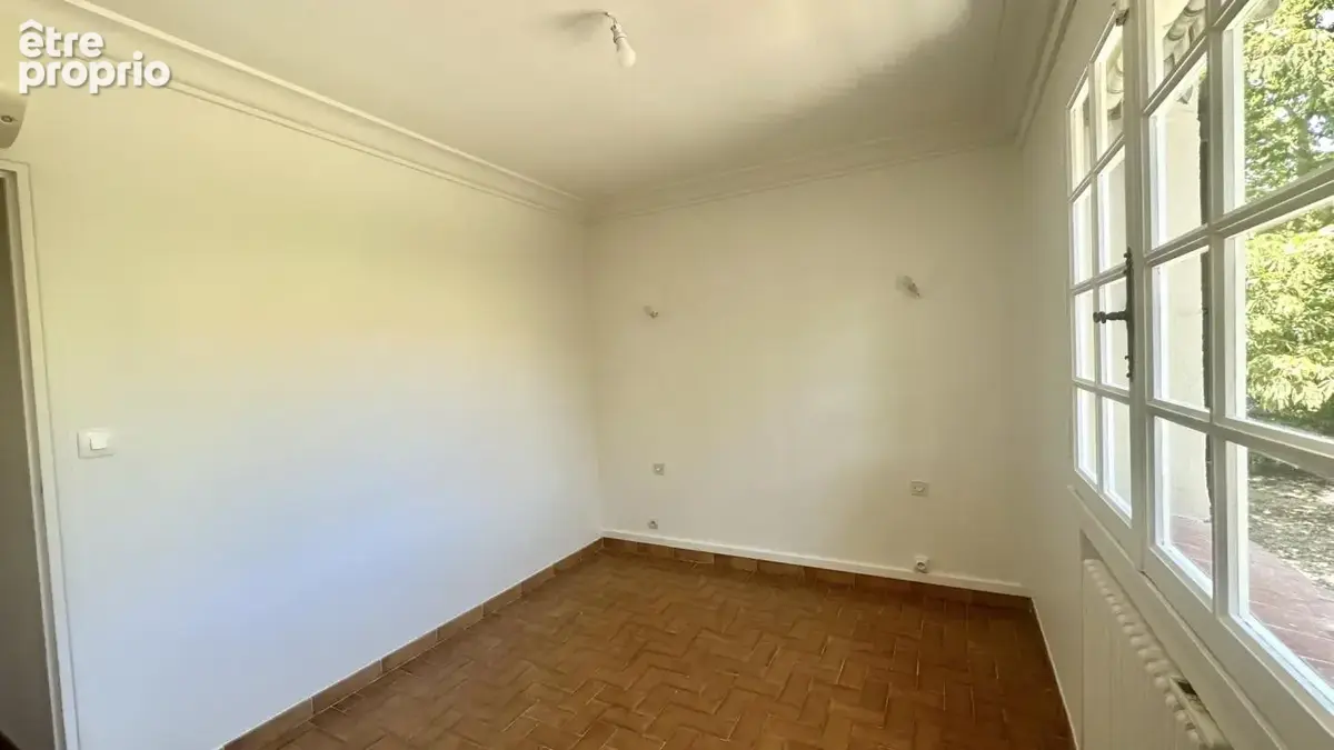 Villa composée de 2 appartements - 264m2 - Draguignan - photo 13