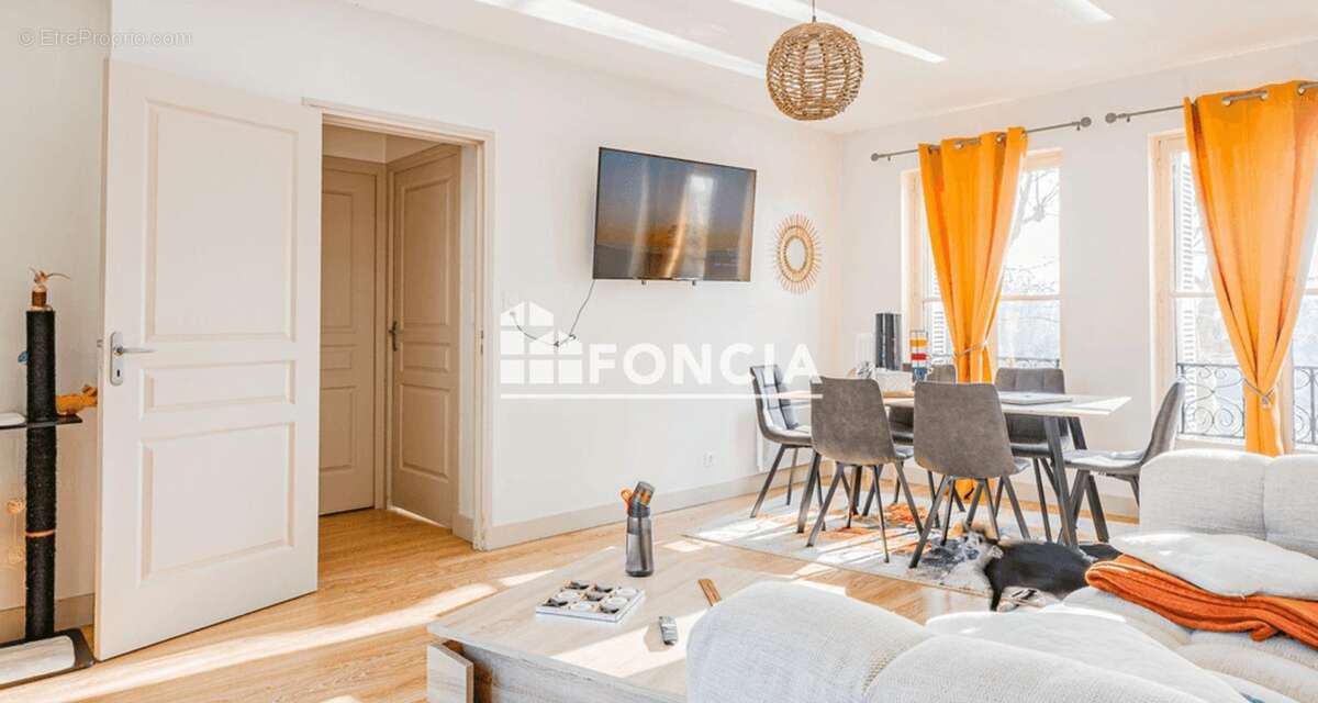 Appartement à CHINON