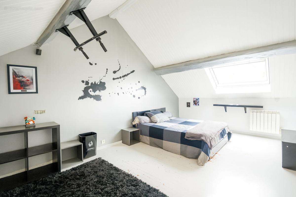 Maison à MORAINVILLIERS