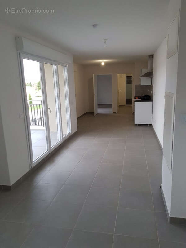 A vendre en exclusivite t2 de 50 m2 environ avec terrasse avec 2 places de parkings privatif - photo 6