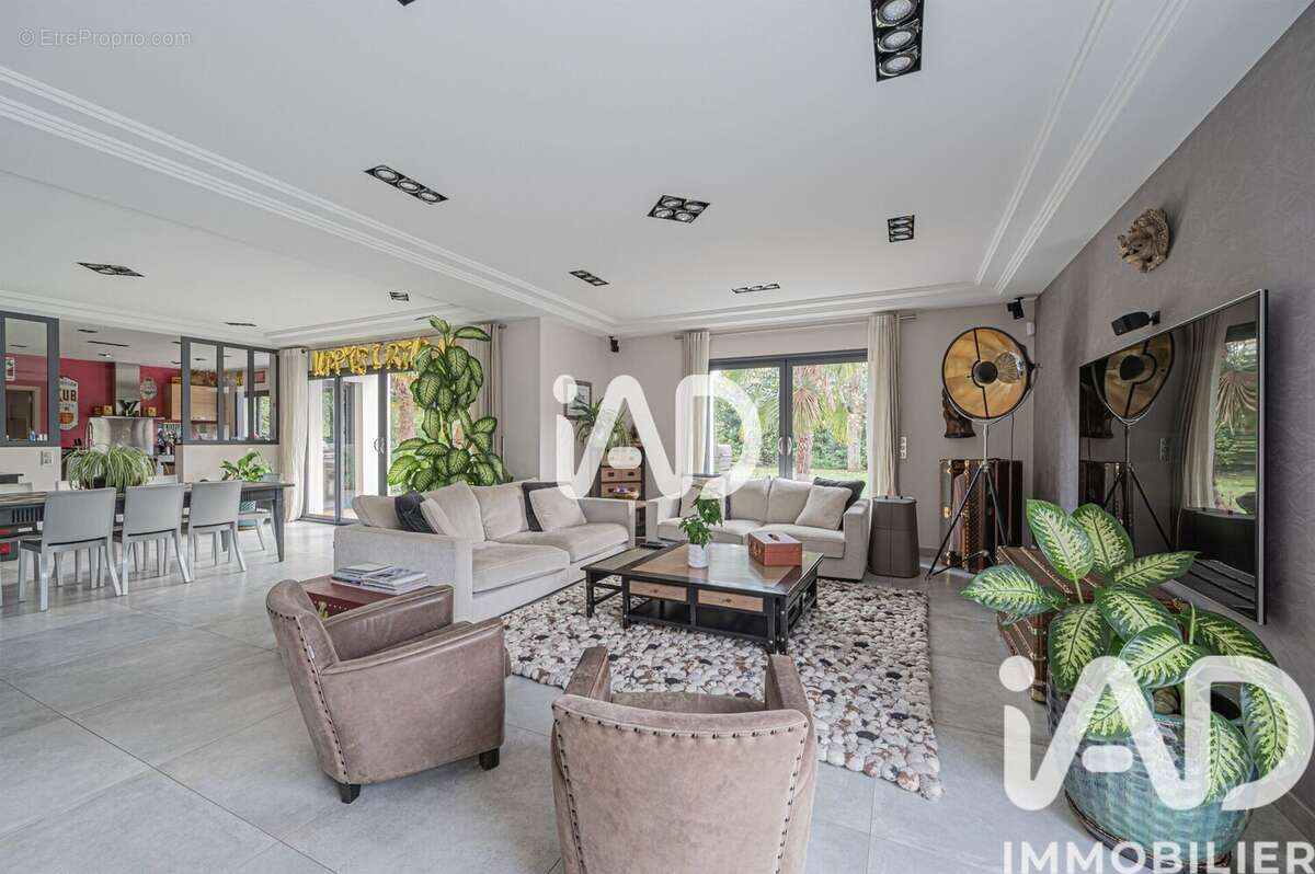 Photo 2 - Maison à LE RAINCY