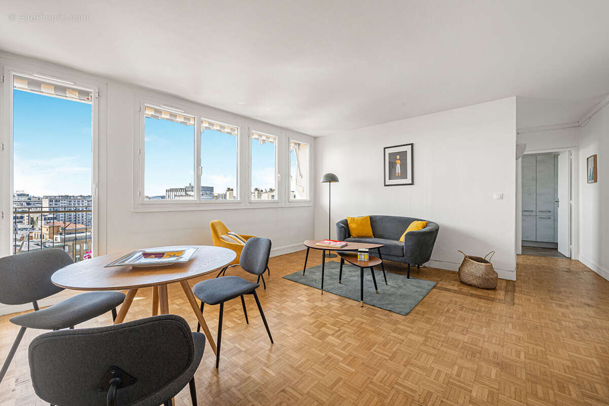 Appartement à PARIS-12E