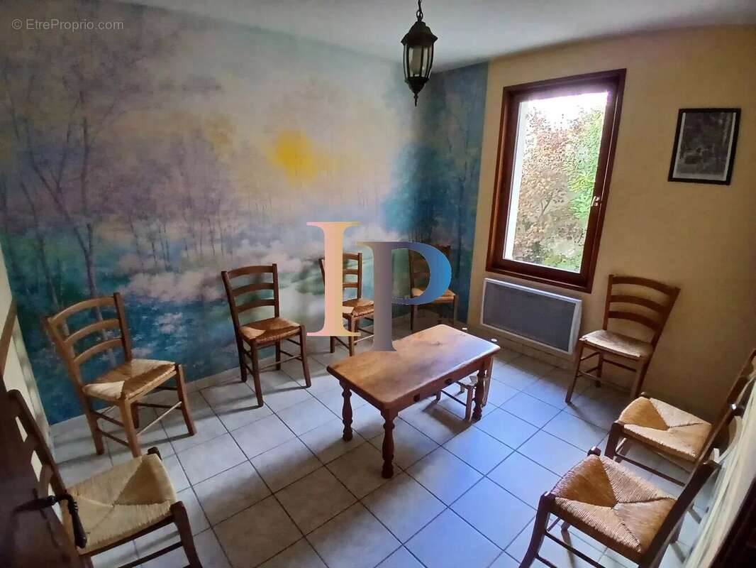 Maison à LA CLAYETTE