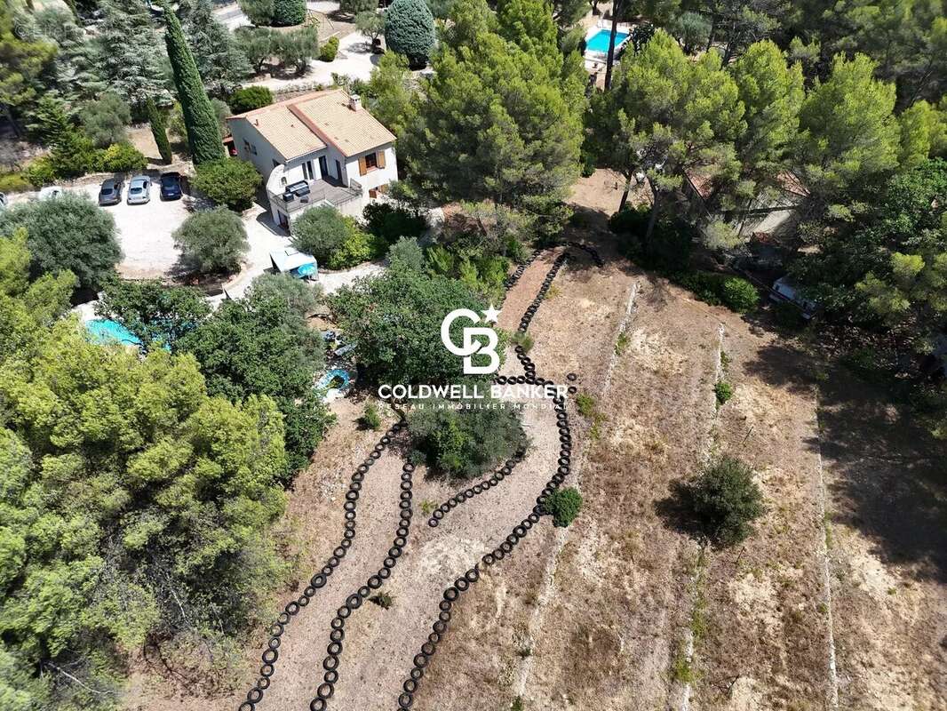 Le Beausset - Maison sur Terrain de 5000m2 - photo 6