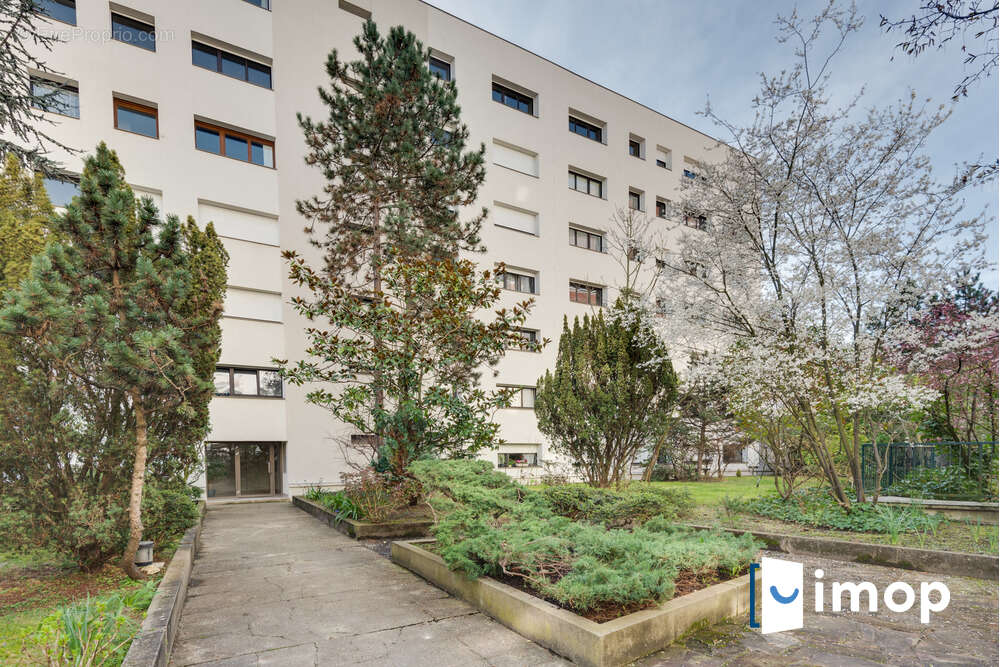 Appartement à PARIS-19E