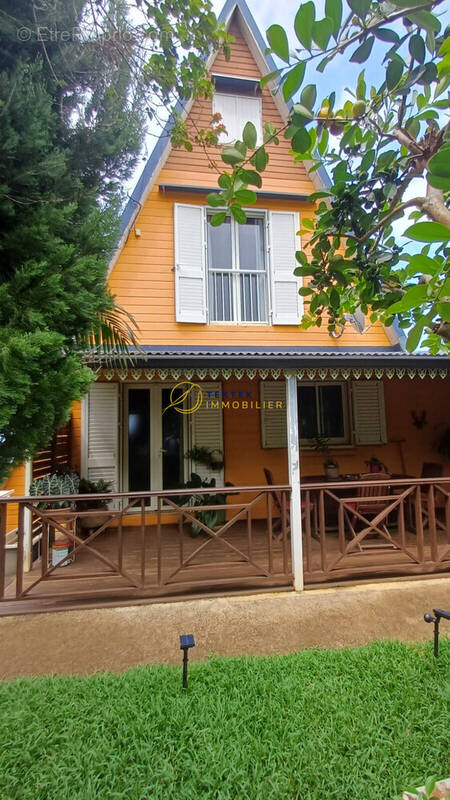 Maison à PETITE-ILE