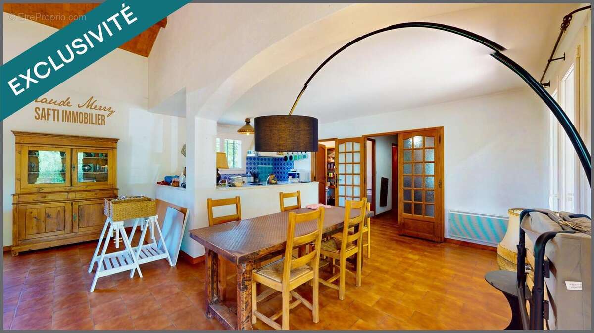 Photo 5 - Maison à CAMPS-LA-SOURCE