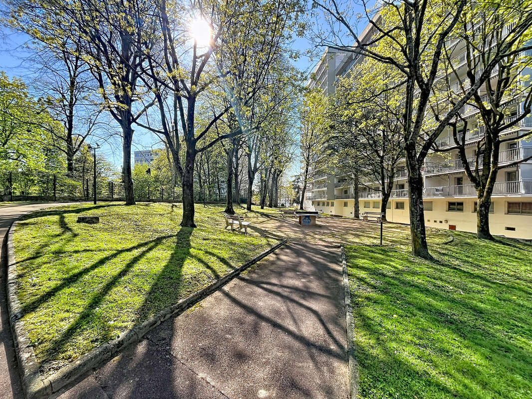 Appartement à LYON-9E
