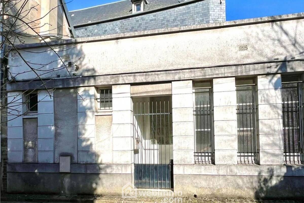 Commerce à NOYON