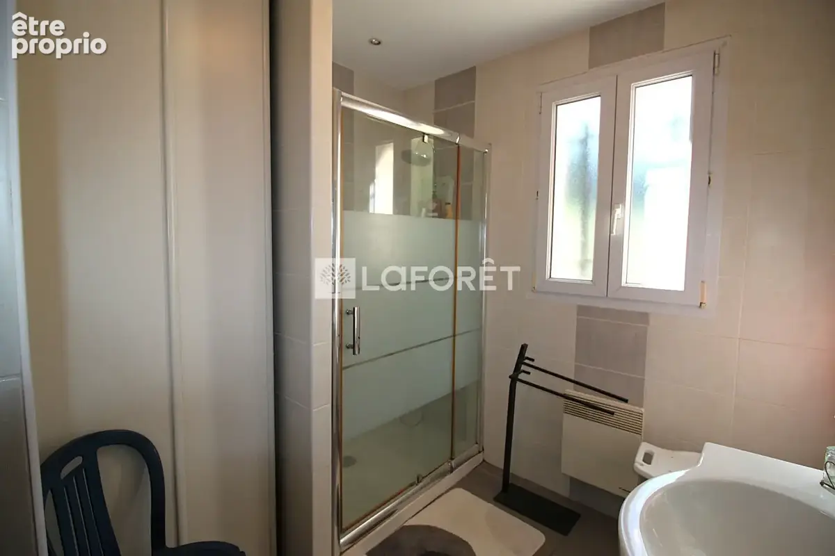 Plain-pied de 98 m² au coeur de Brantôme - photo 7