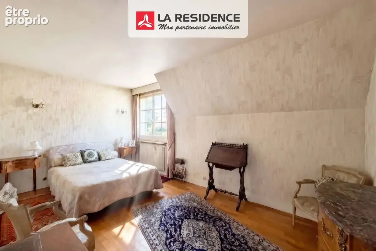 Maison 181 m² à L'etang-La-Ville  - photo 9