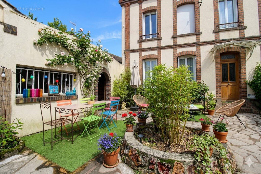 Maison à MAINTENON